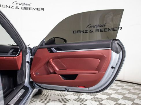 Used 2020 Porsche 911 Carrera S image 15