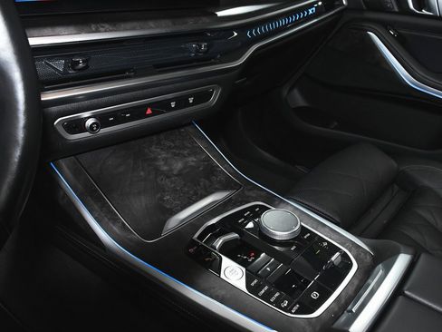 Used 2023 BMW X7 xDrive40i w/ M Sport Package image 45