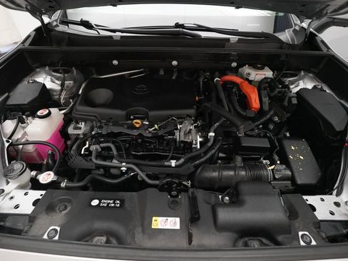 Used 2019 Toyota RAV4 Limited AWD/4WD image 3