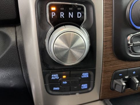 Used 2016 RAM 1500 Laramie w/ Convenience Group image 28