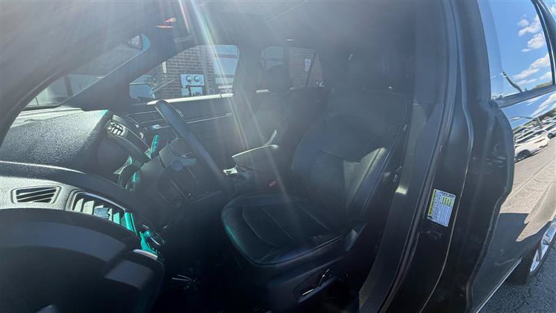 Used 2016 Ford Explorer Limited w/ Equipment Group 301A FWD image 20