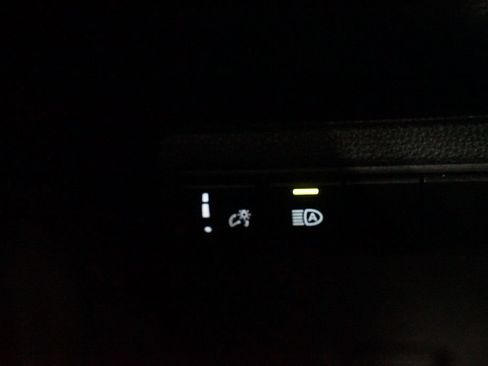 Used 2024 Toyota Corolla LE FWD image 22
