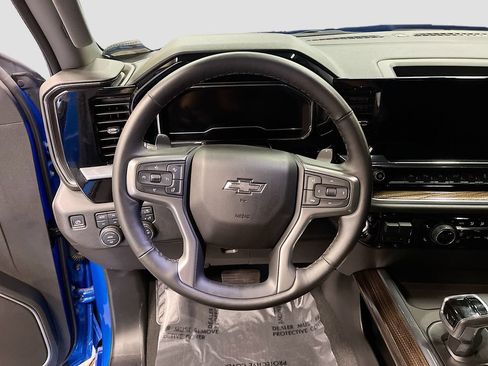 Used 2025 Chevrolet Silverado 1500 RST AWD/4WD image 11
