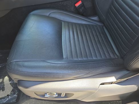 Used 2022 Land Rover Discovery Sport S AWD/4WD image 34