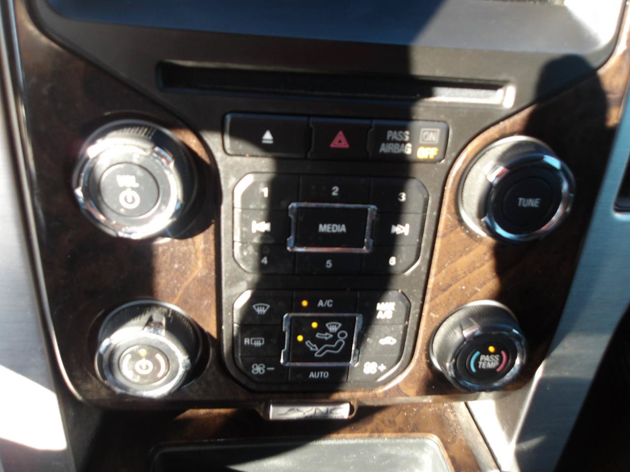 Used 2014 Ford F150 Platinum RWD image 25
