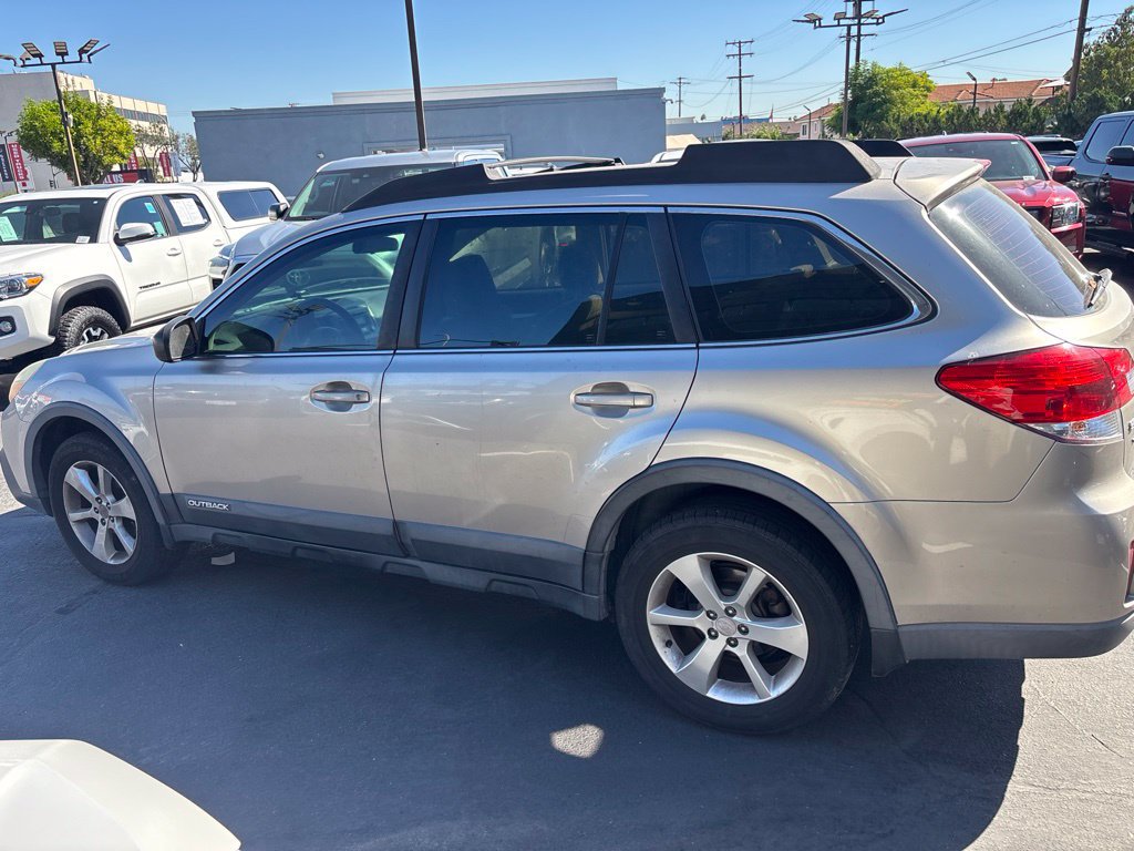 Used 2014 Subaru Outback 2.5i w/ Popular Package #2 AWD/4WD image 7