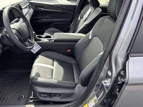 New 2026 Toyota Camry SE FWD image 16