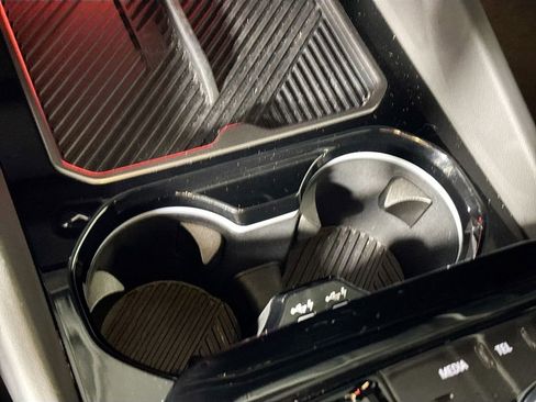 Used 2024 BMW 530i xDrive w/ Premium Package image 15