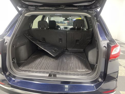 Used 2020 Chevrolet Equinox LT w/ Driver Convenience Package AWD/4WD image 18