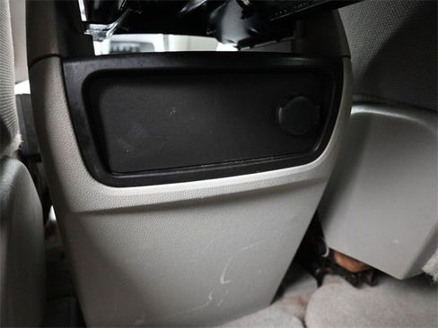 Used 2012 GMC Acadia SLE image 33