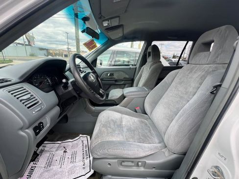 Used 2004 Honda Pilot EX image 7