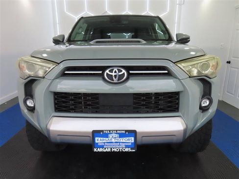 Used 2023 Toyota 4Runner TRD Off-Road Premium w/ Moonroof Package AWD/4WD image 3