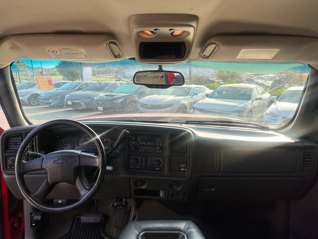 Used 2005 Chevrolet Silverado 2500 LS AWD/4WD image 14