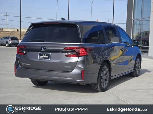 Certified 2026 Honda Odyssey Touring image 7
