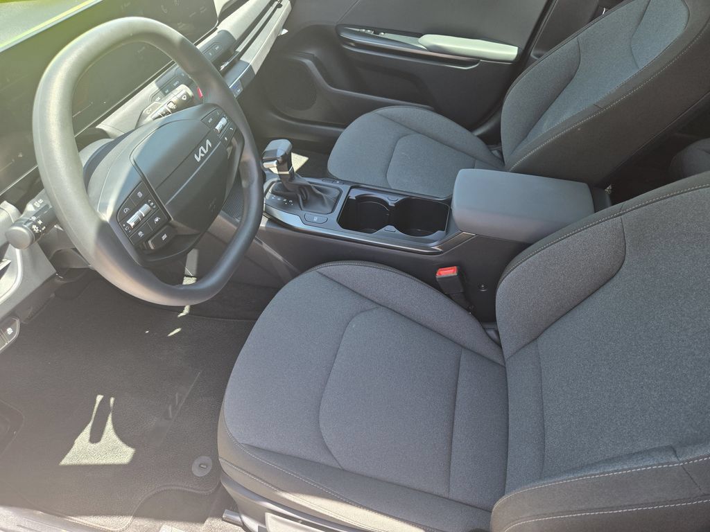 New 2026 Kia K4 FWD image 9