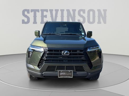 Used 2024 Lexus GX 550 w/ Cold Area Package AWD/4WD image 8