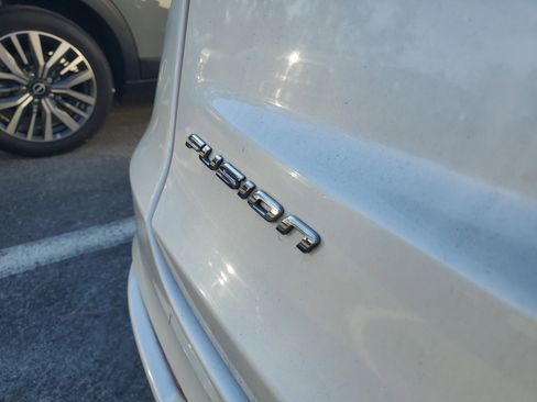 Used 2020 Ford Fusion SE image 8