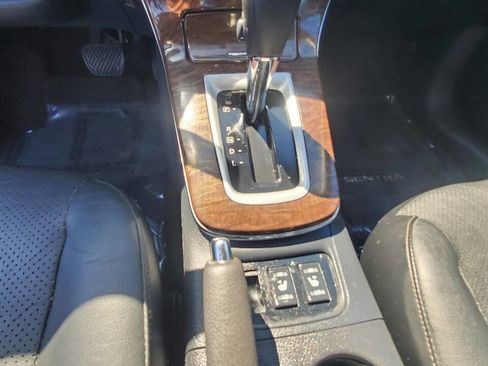 Used 2013 Nissan Sentra SL w/ Leather Pkg FWD image 19