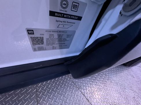 Used 2023 GMC Acadia SLE w/ Driver Convenience Package image 40