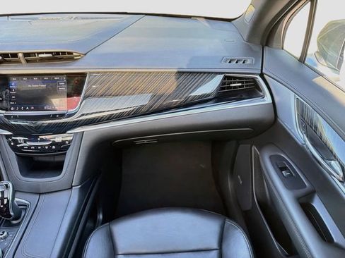Used 2024 Cadillac XT6 Premium Luxury FWD image 19