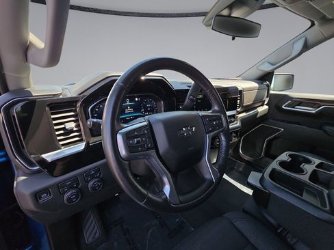 Used 2022 Chevrolet Silverado 1500 RST AWD/4WD image 24