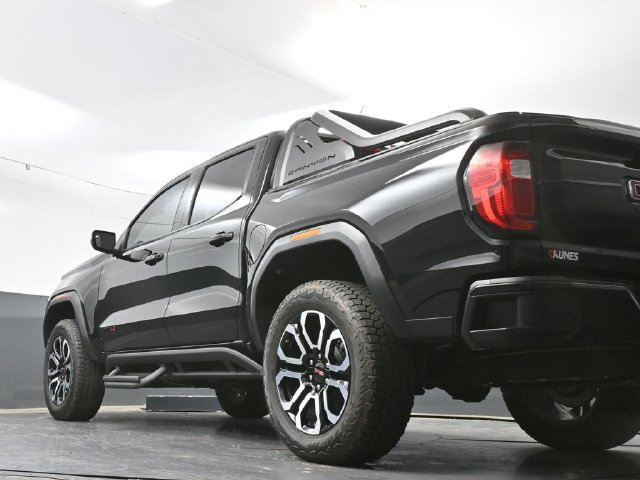 Used 2025 GMC Canyon AT4 w/ Nightfall Edition AWD/4WD image 47