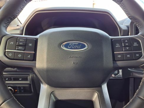 Used 2023 Ford F150 4x4 SuperCrew image 17