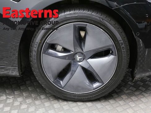 Used 2021 Tesla Model 3 Standard Range Plus image 28