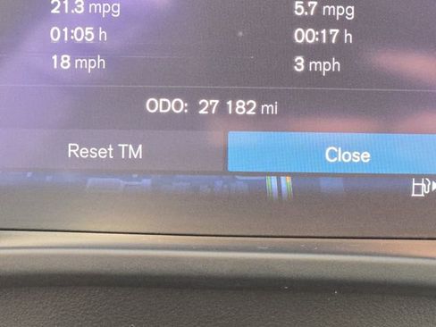 Used 2023 Volvo XC40 B5 Plus w/ Driver Assist Package AWD/4WD image 24