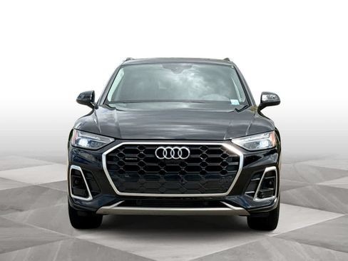 Used 2023 Audi Q5 2.0T Premium Plus w/ Premium Plus Package AWD/4WD image 3