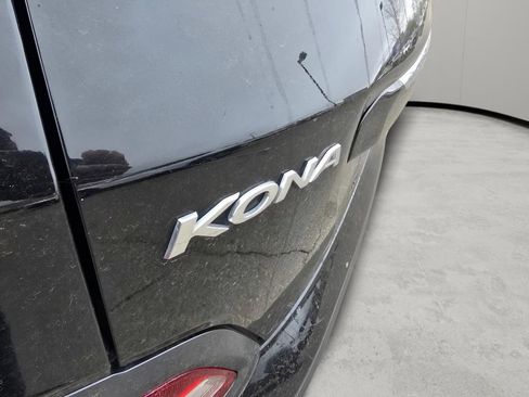 Used 2021 Hyundai Kona Limited image 19