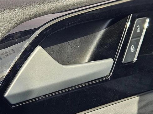 Used 2024 Volkswagen Taos S image 17