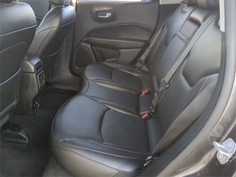 Certified 2019 Jeep Compass Limited image 18
