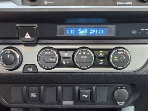 Used 2023 Toyota Tacoma SR AWD/4WD image 18