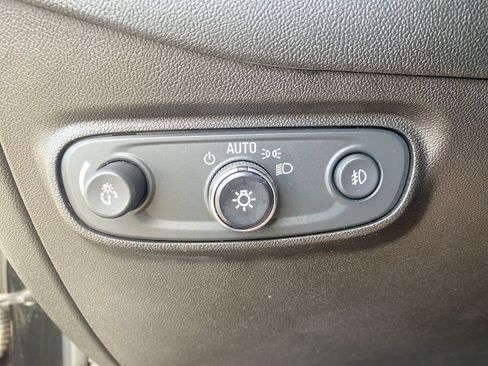 Used 2020 Chevrolet Equinox LT AWD/4WD image 16