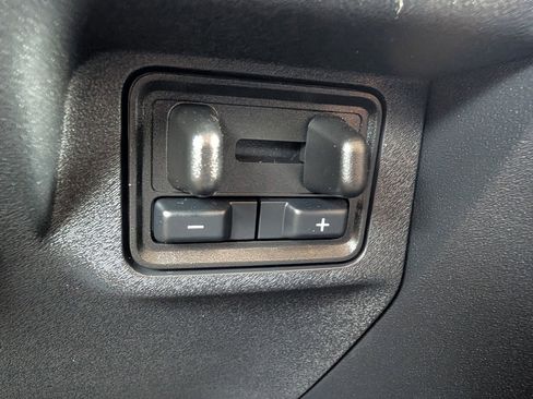 Used 2025 Ford Expedition Platinum w/ Platinum Ultimate Package AWD/4WD image 36
