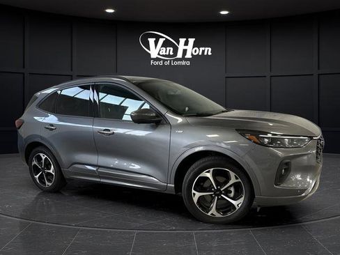 Certified 2025 Ford Escape ST-Line Elite w/ Premium Technology Package image 1