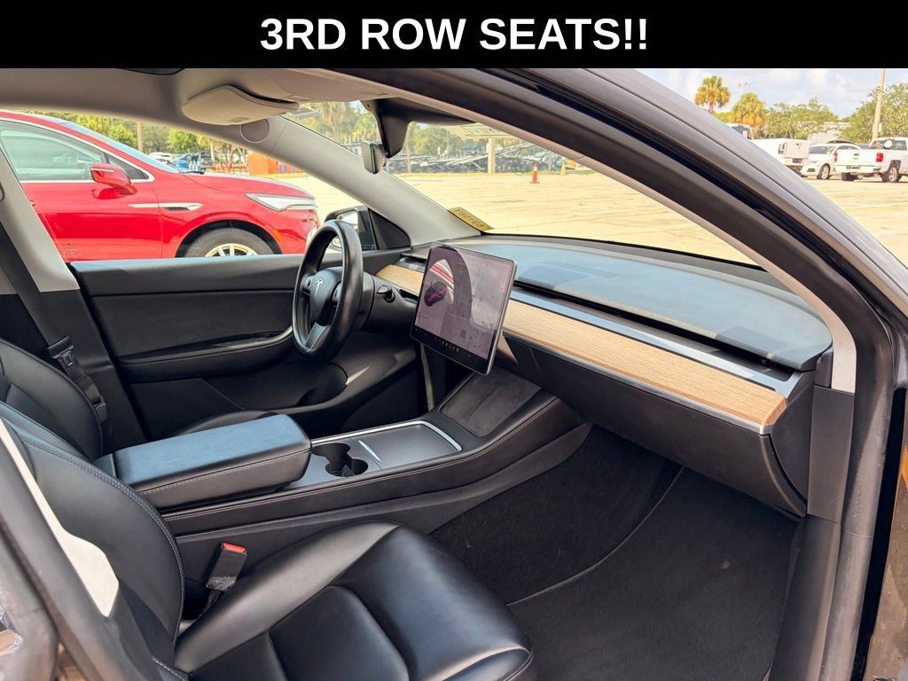 Used 2021 Tesla Model Y Long Range AWD/4WD image 16