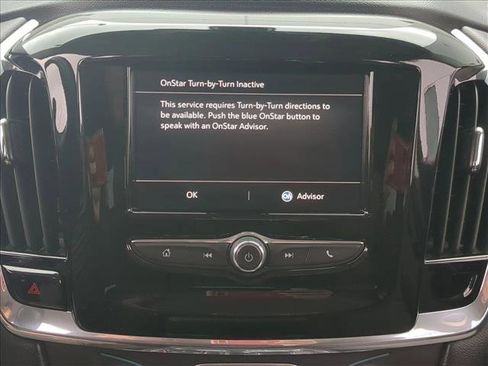 Used 2020 Chevrolet Traverse LT FWD image 21