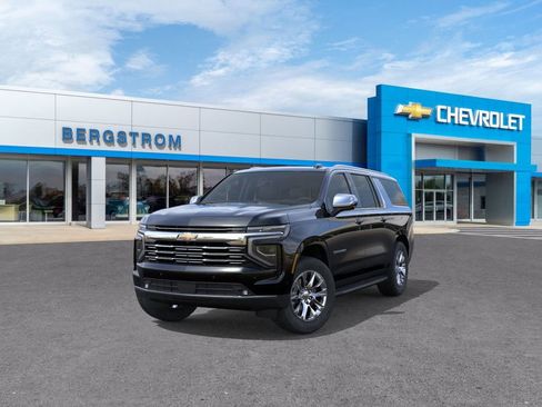 New 2026 Chevrolet Suburban Premier image 8