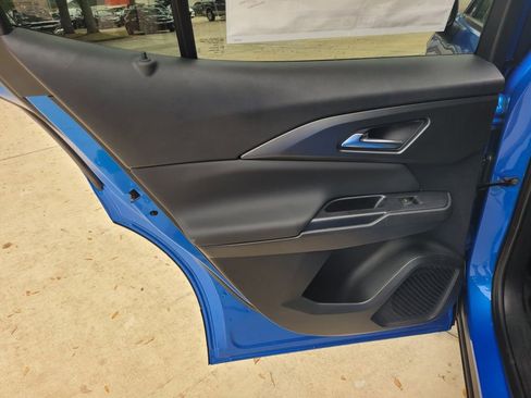 New 2026 Chevrolet Equinox EV LT image 23