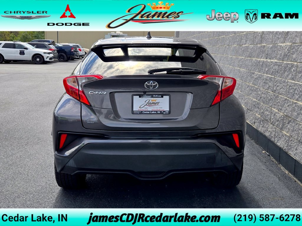 Used 2019 Toyota C-HR XLE FWD image 4
