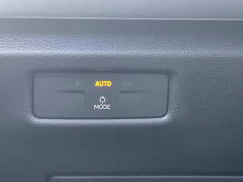 New 2026 Volkswagen Tiguan SE AWD/4WD image 20