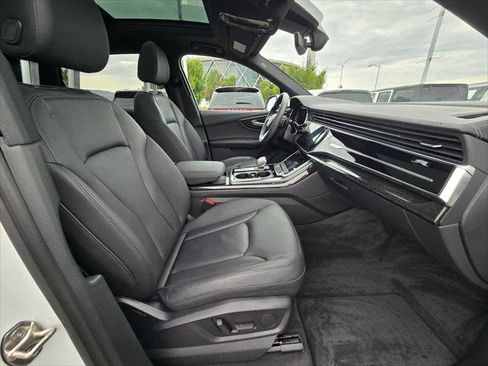 Used 2023 Audi Q7 2.0T Premium w/ Towing Package AWD/4WD image 11