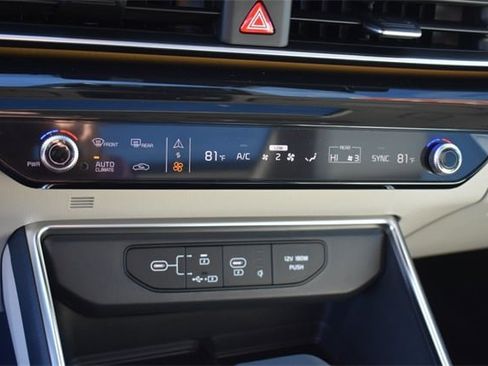 New 2026 Kia Carnival SX Prestige image 35