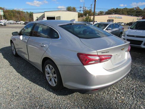 Used 2020 Chevrolet Malibu LT image 3