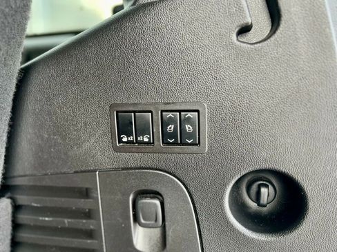 Used 2015 Cadillac Escalade Premium image 10