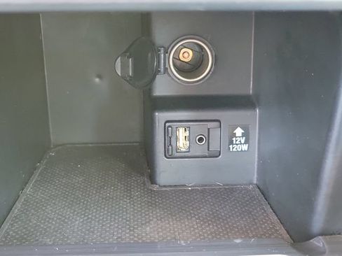 Used 2012 Toyota Camry XLE w/ Leather Pkg FWD image 23