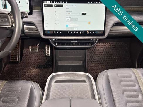 Used 2024 Rivian R1S Adventure AWD/4WD image 10