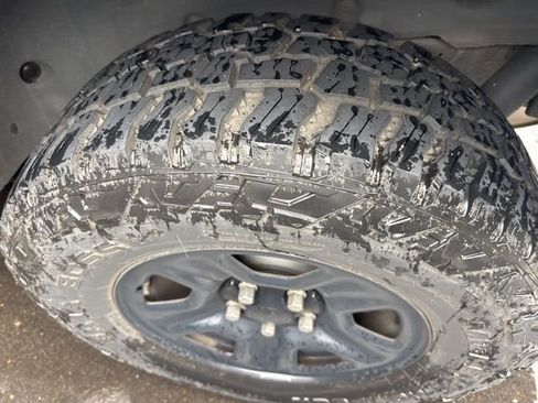 Used 2022 Jeep Wrangler Unlimited Sport image 9